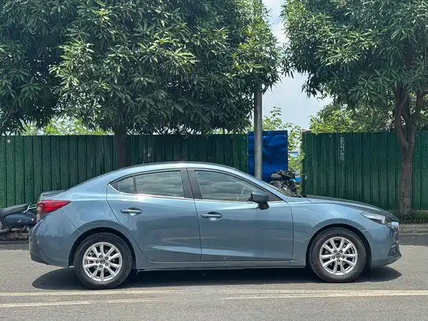 Mazda 3 Axela 2017