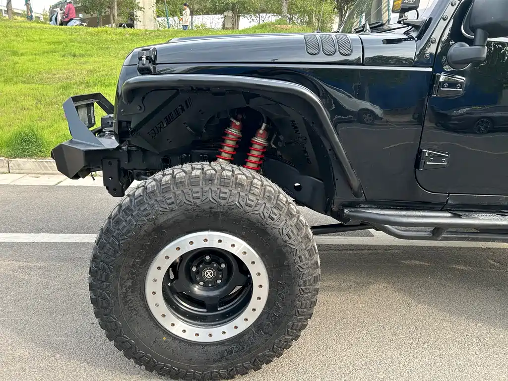 Jeep Wrangler 2016 — фото 3
