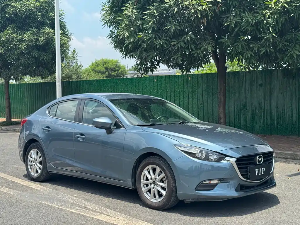 Mazda 3 Axela 2017 — фото 3