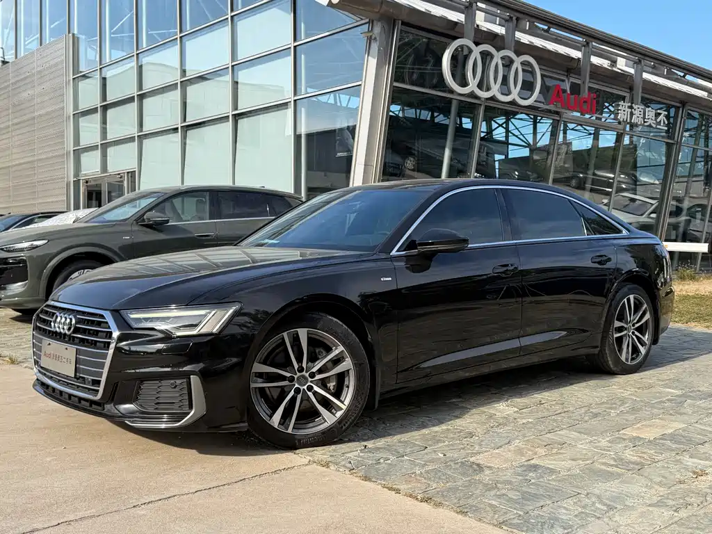 Audi A6L 2021 — фото 1
