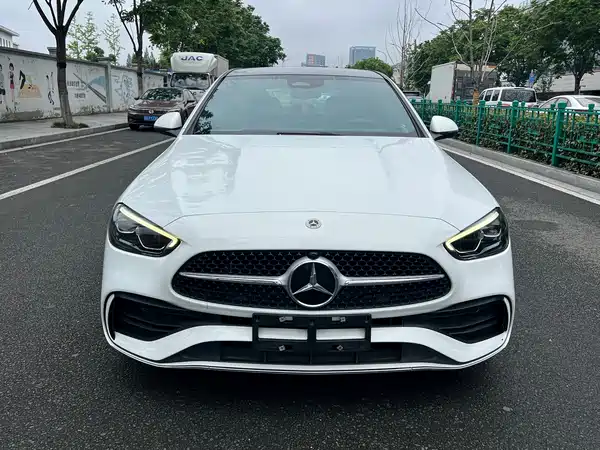 Mercedes-Benz C-Class 2022