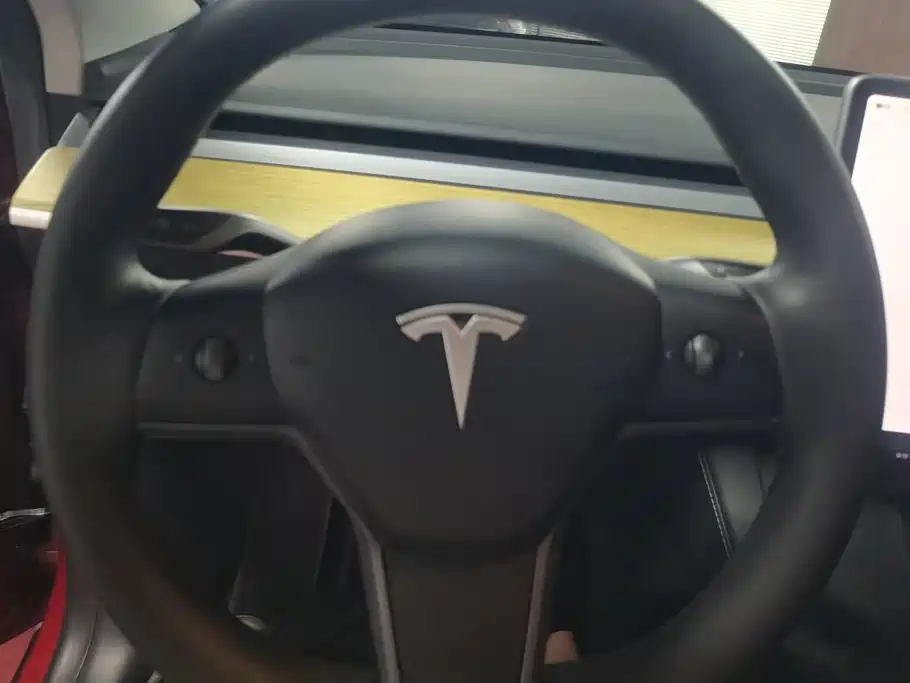 Tesla Model Y 2023 — фото 15