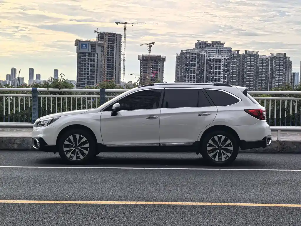 Subaru Outback 2015