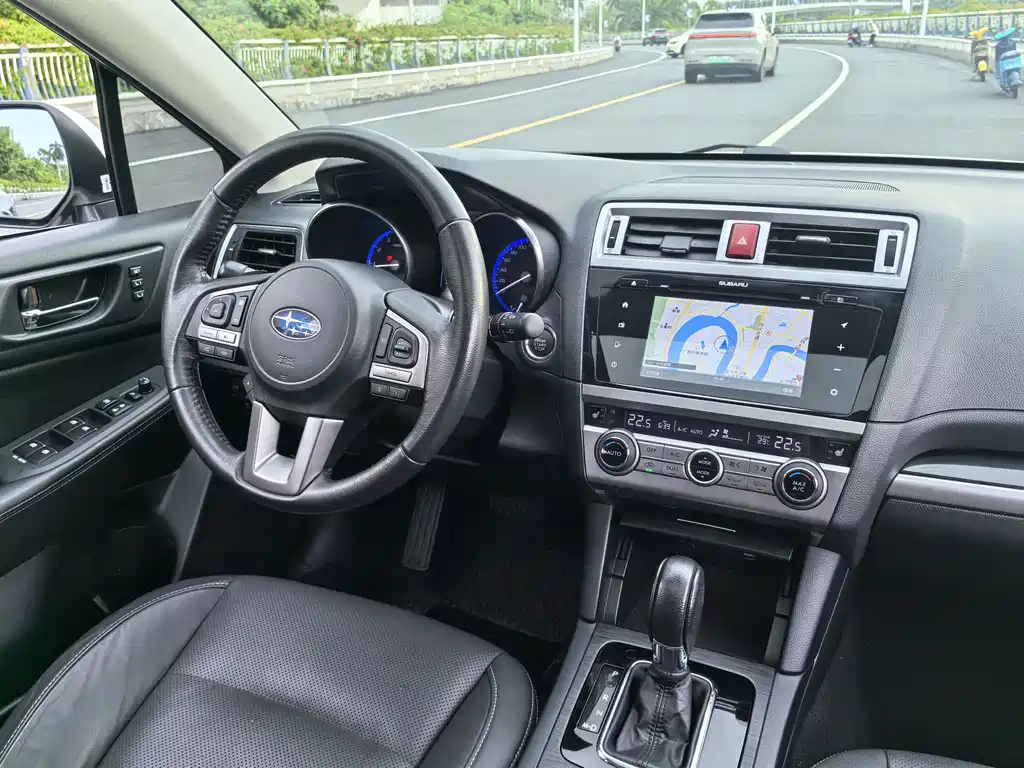 Subaru Outback 2015 — фото 22