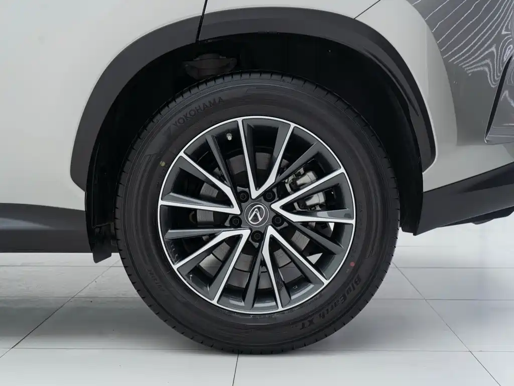 Lexus NX 2022 — фото 17