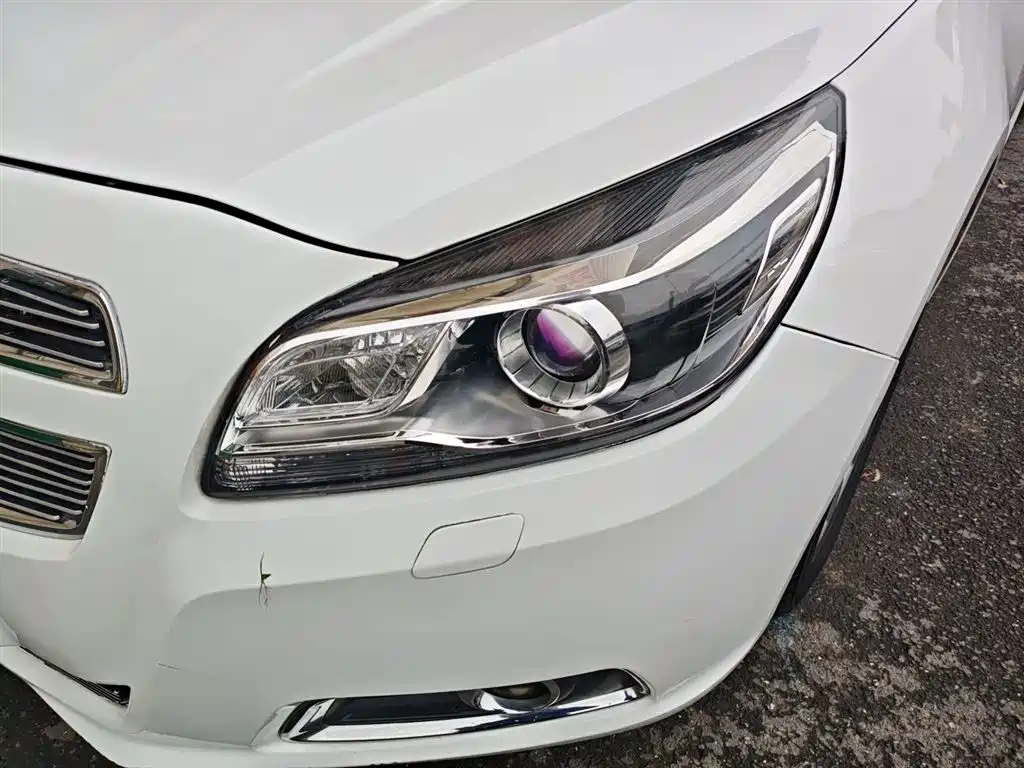 Chevrolet Malibu 2015 — фото 24