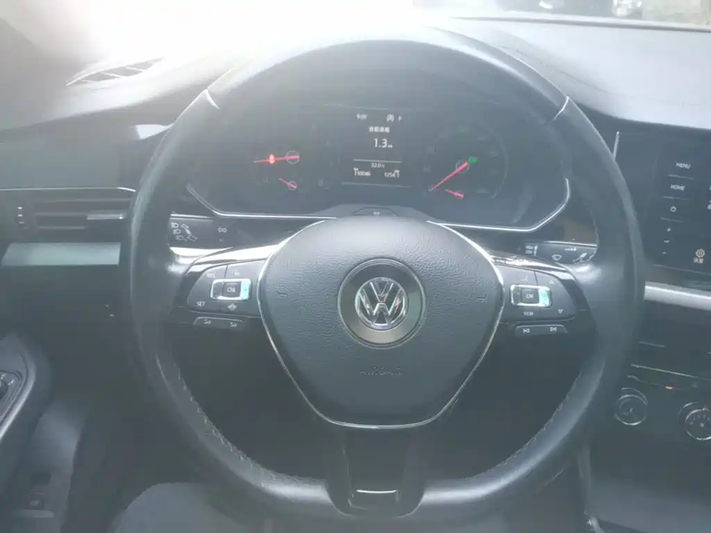 Volkswagen Passat 2021 — фото 11