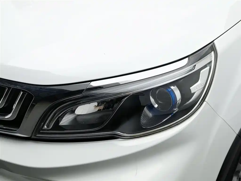 Geely Vision X3 2020