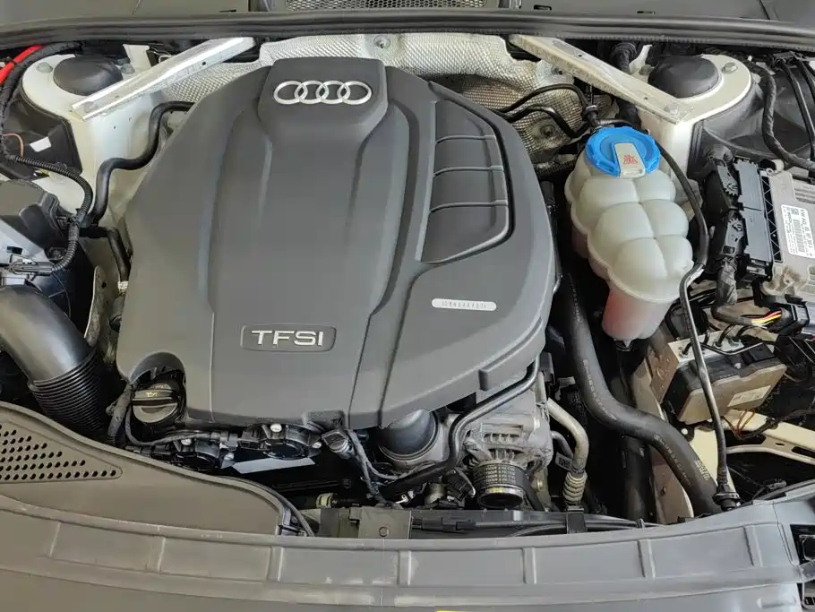 Audi A4L 2018 — фото 10
