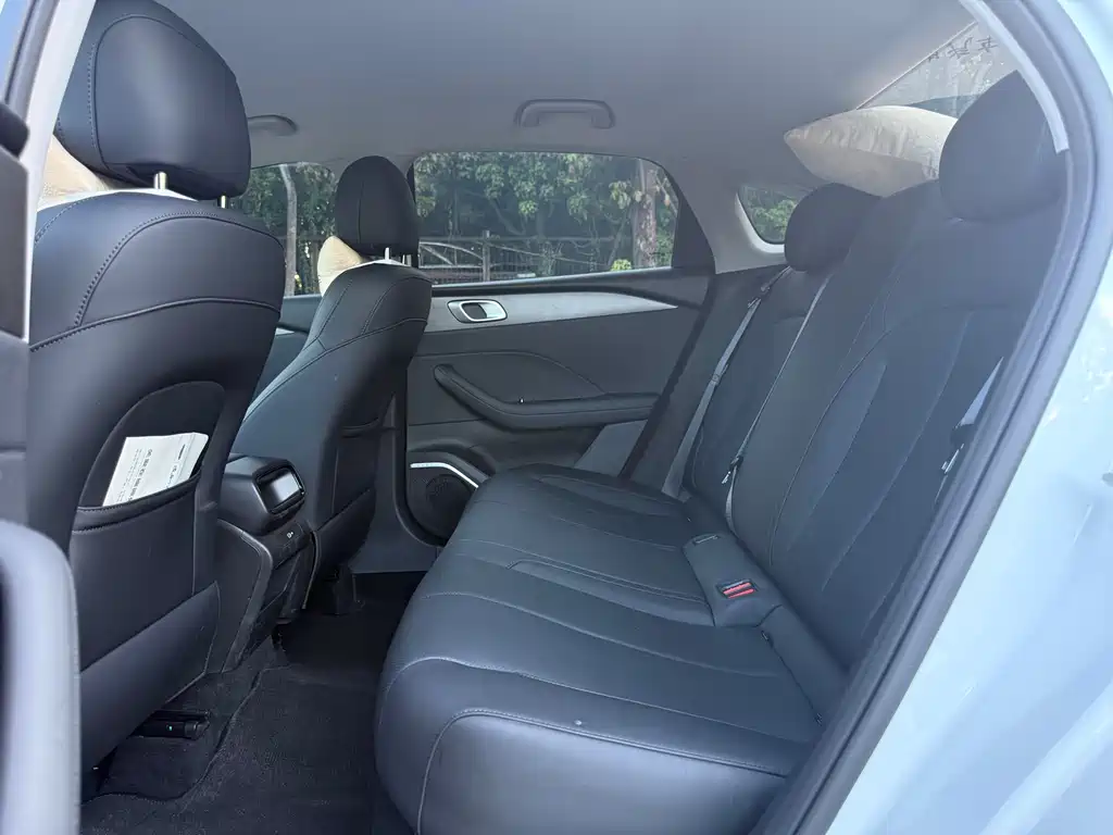 Geely Emgrand 2026