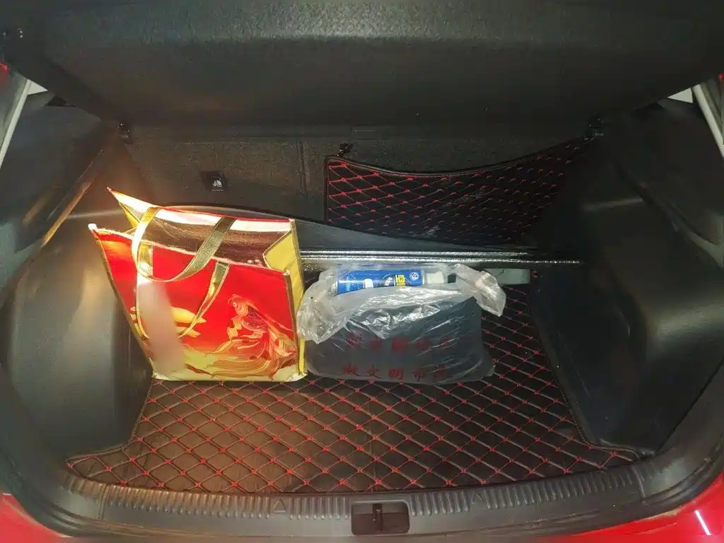 Skoda Rapid Spaceback 2018 — фото 10