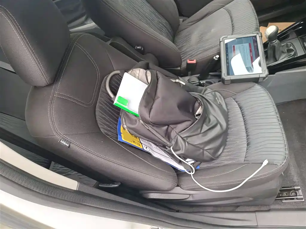Ford Ecosport 2015 — фото 25