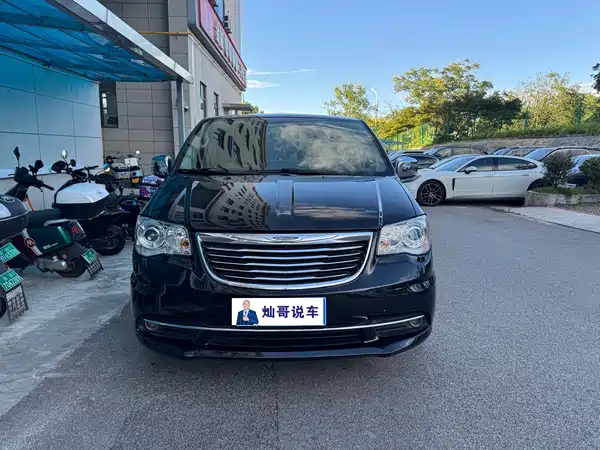Chrysler Grand Voyager 2013