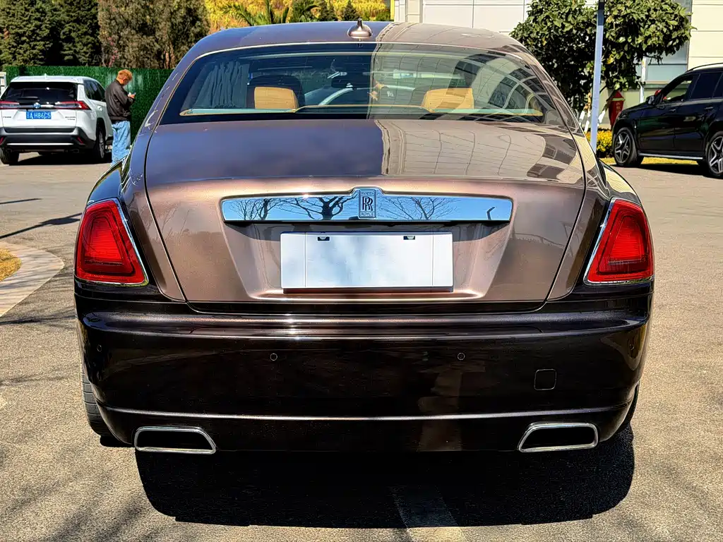 Rolls-Royce Ghost 2013 — фото 14