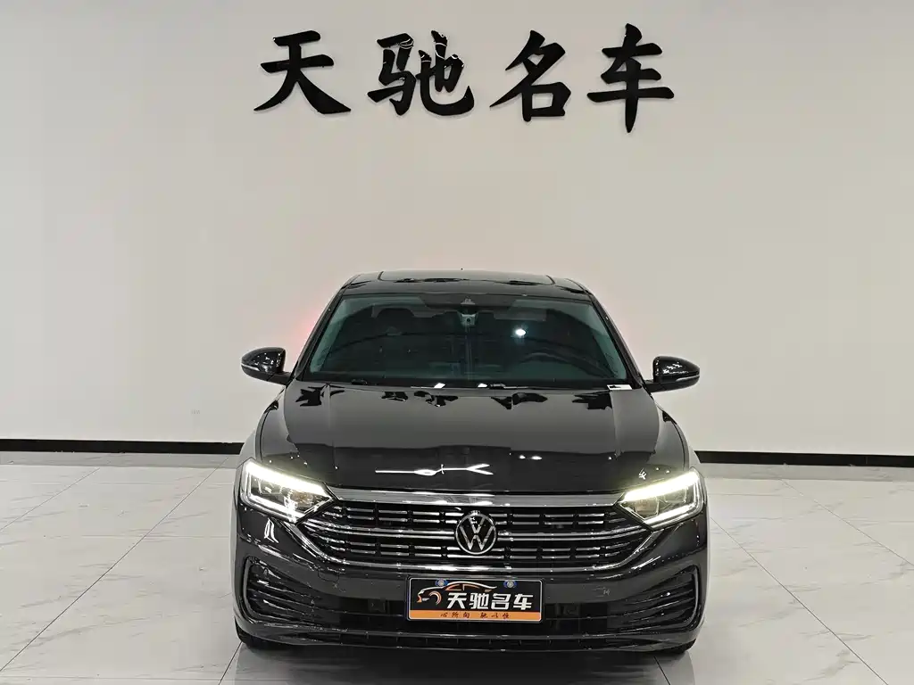 Volkswagen Sagitar 2024