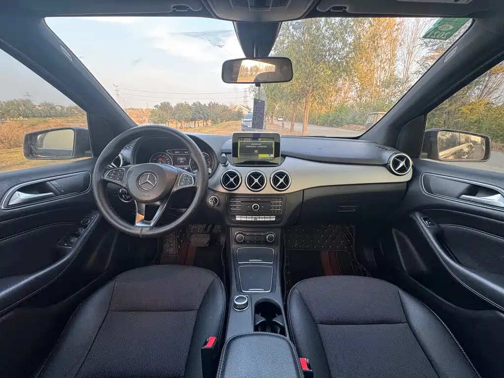 Mercedes-Benz B-Class 2015 — фото 10