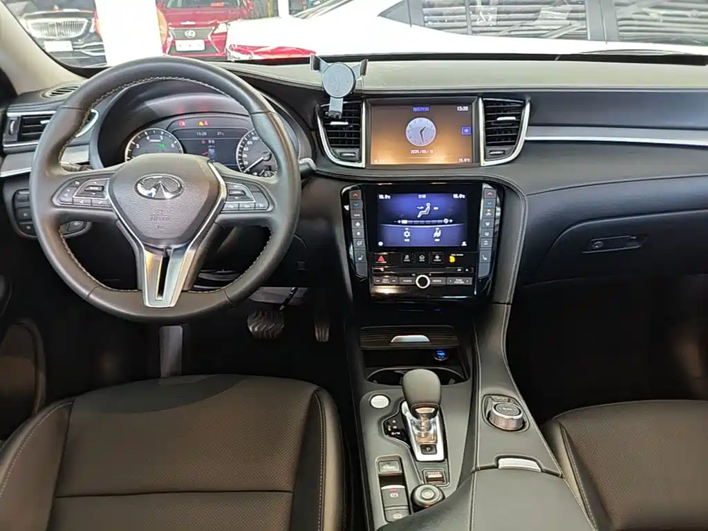 Infiniti QX50 2019 — фото 10