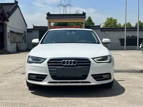 Audi A4L 2013