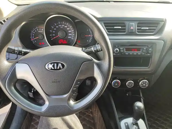 Kia K2 2015