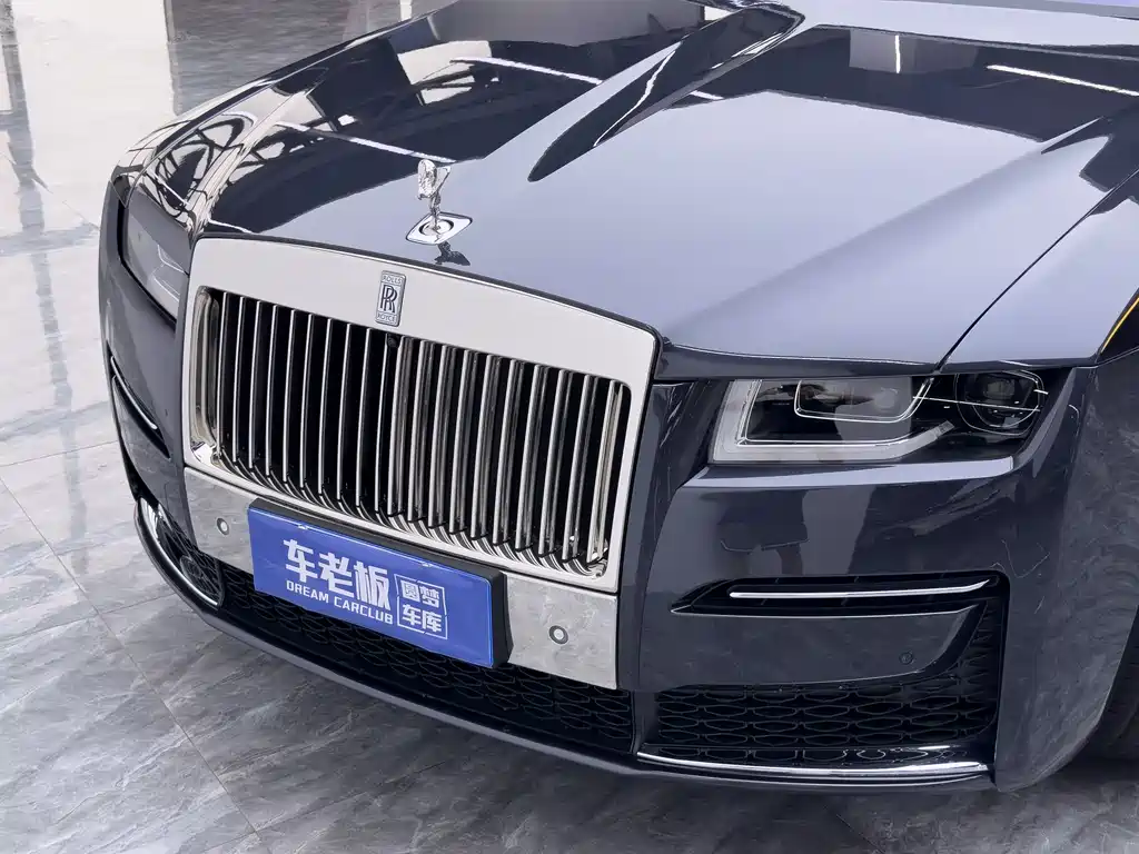 Rolls-Royce Ghost 2021 — фото 10