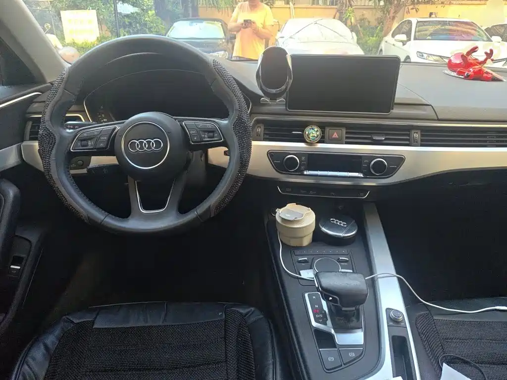 Audi A4L 2018 — фото 13