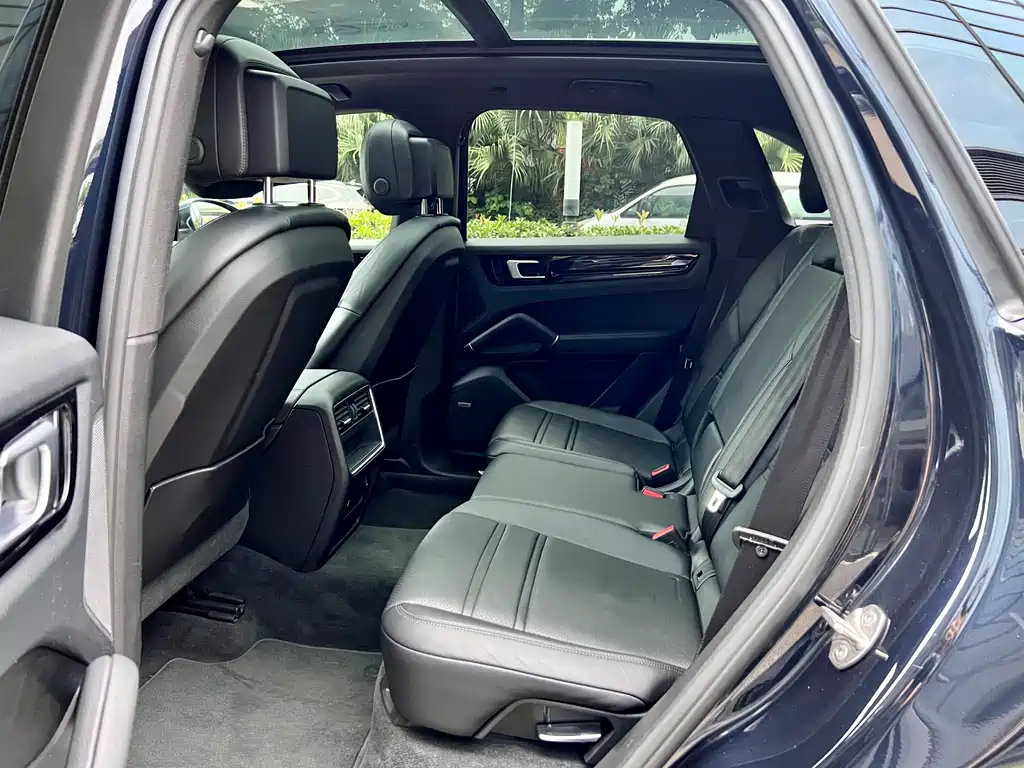 Porsche Cayenne Hybrid 2019