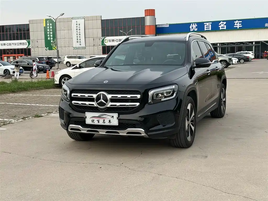 Mercedes-Benz GLB 2022 — фото 1
