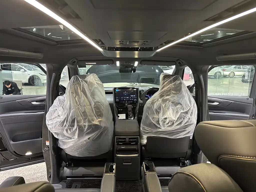 Toyota Alphard 2025 — фото 16