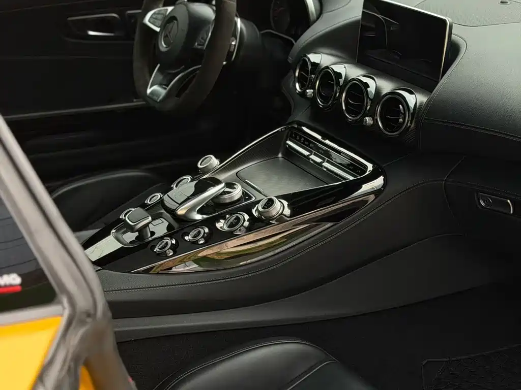 Mercedes-Benz AMG GT 2017 — фото 6