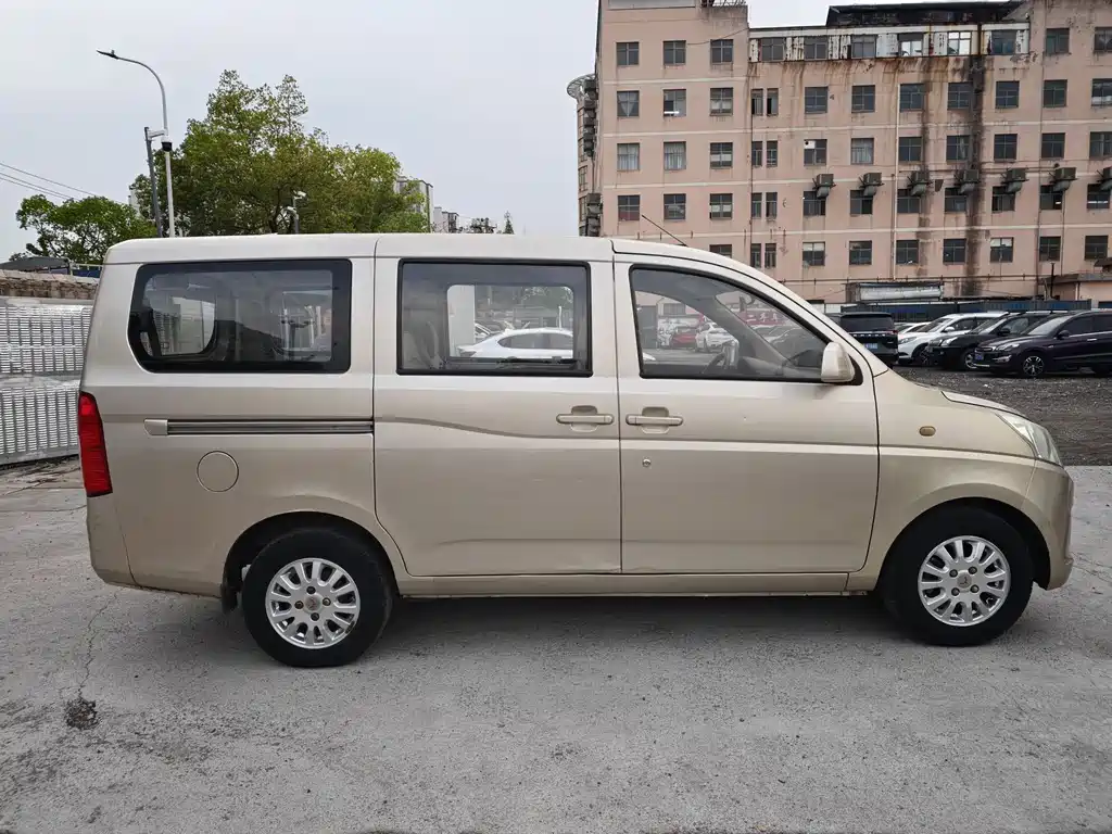 Wuling Rongguang V 2019 — фото 4