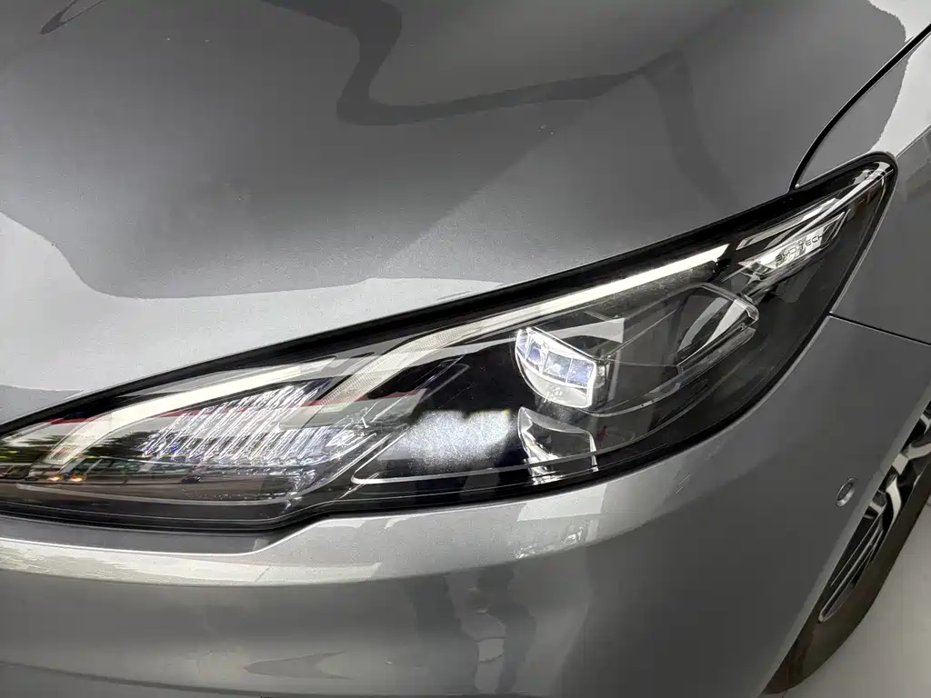 BYD Seal 05 DM-i 2025 — фото 4
