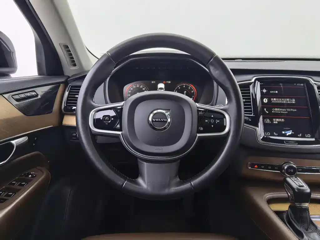 Volvo XC90 2019 — фото 14