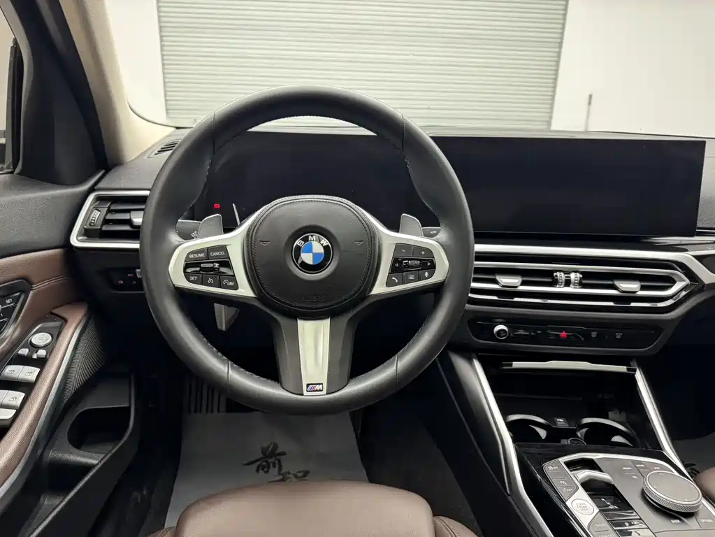 BMW 3 Series 2023 — фото 14