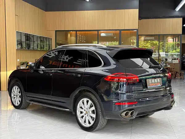 Porsche Cayenne 2015