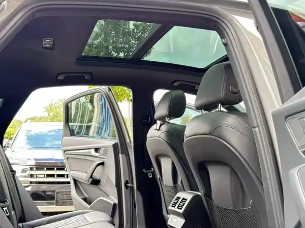 Audi Q5L Sportback 2021