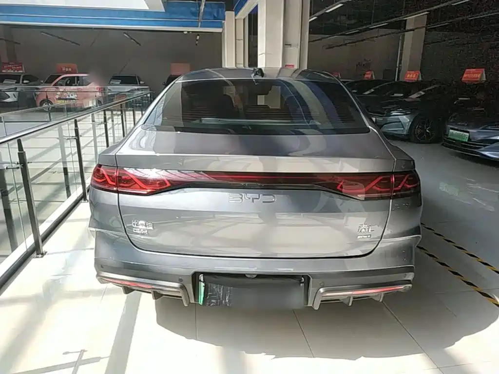 BYD Qin L 2025 — фото 6
