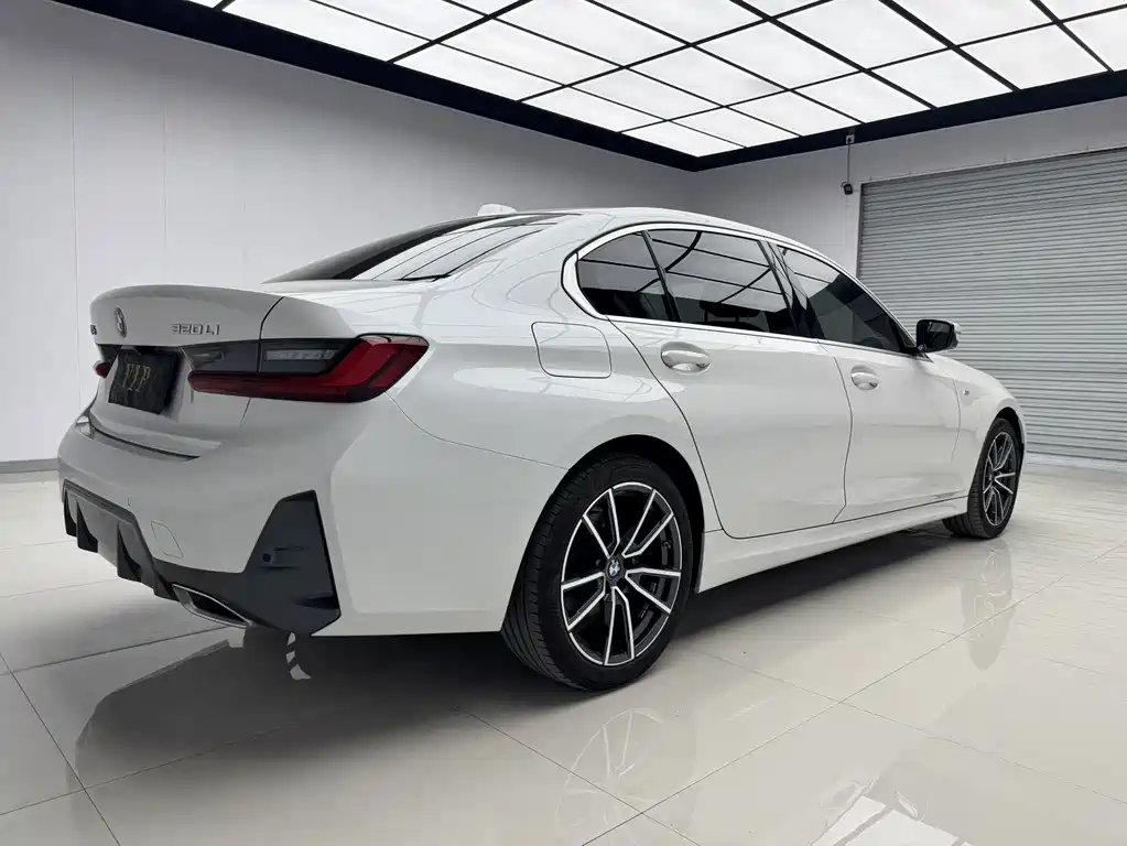 BMW 3 Series 2023