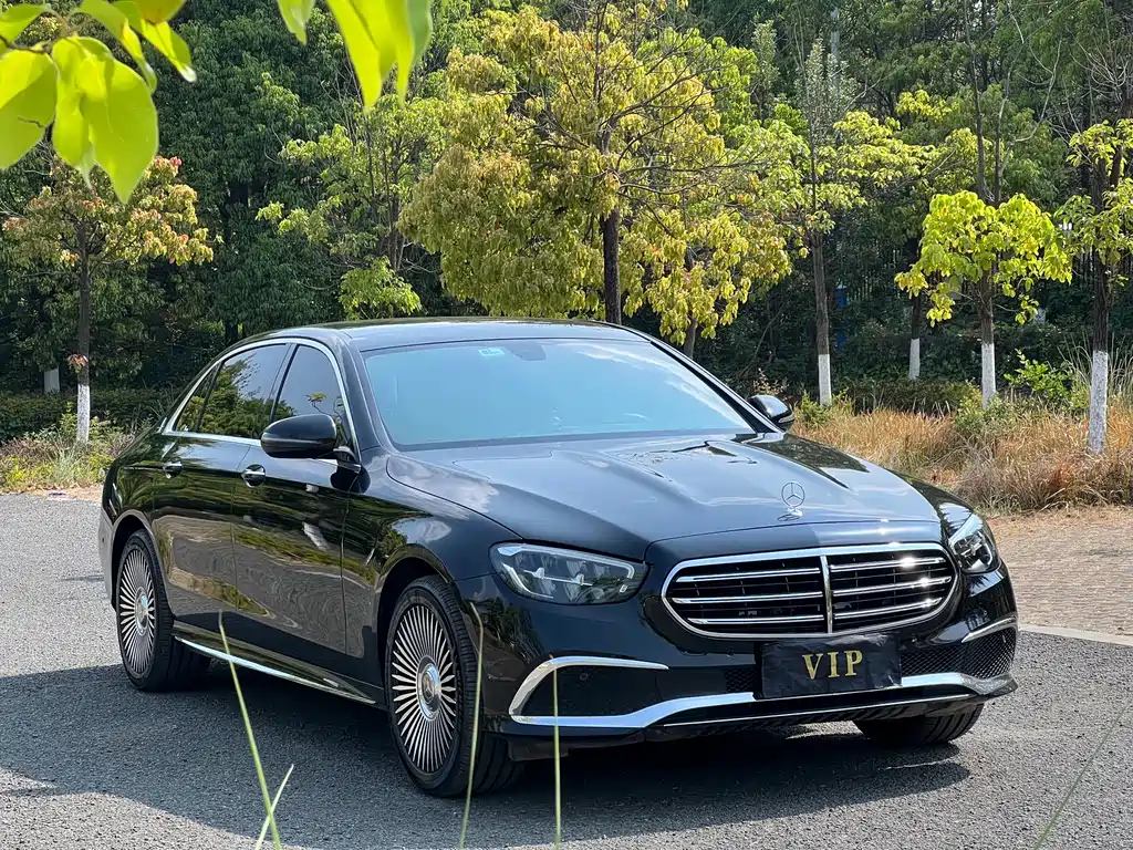 Mercedes-Benz E-Class 2023 — фото 3