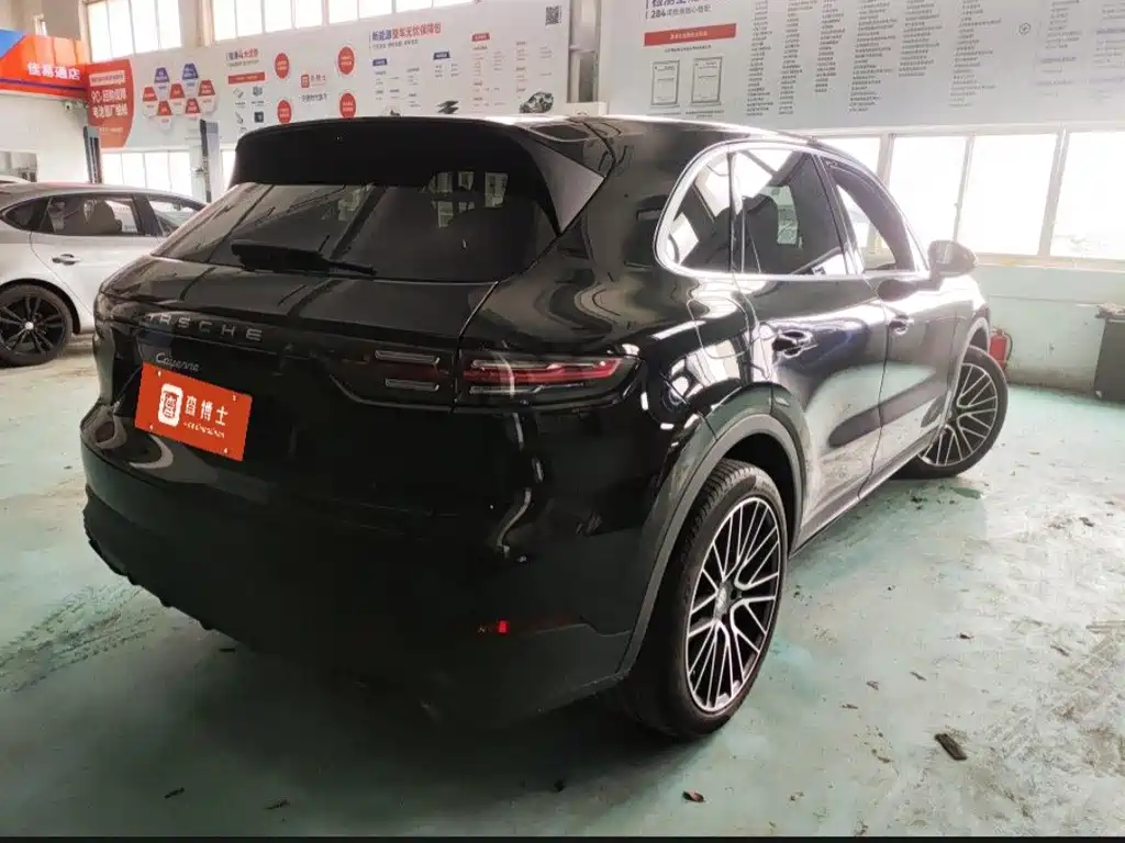 Porsche Cayenne 2020