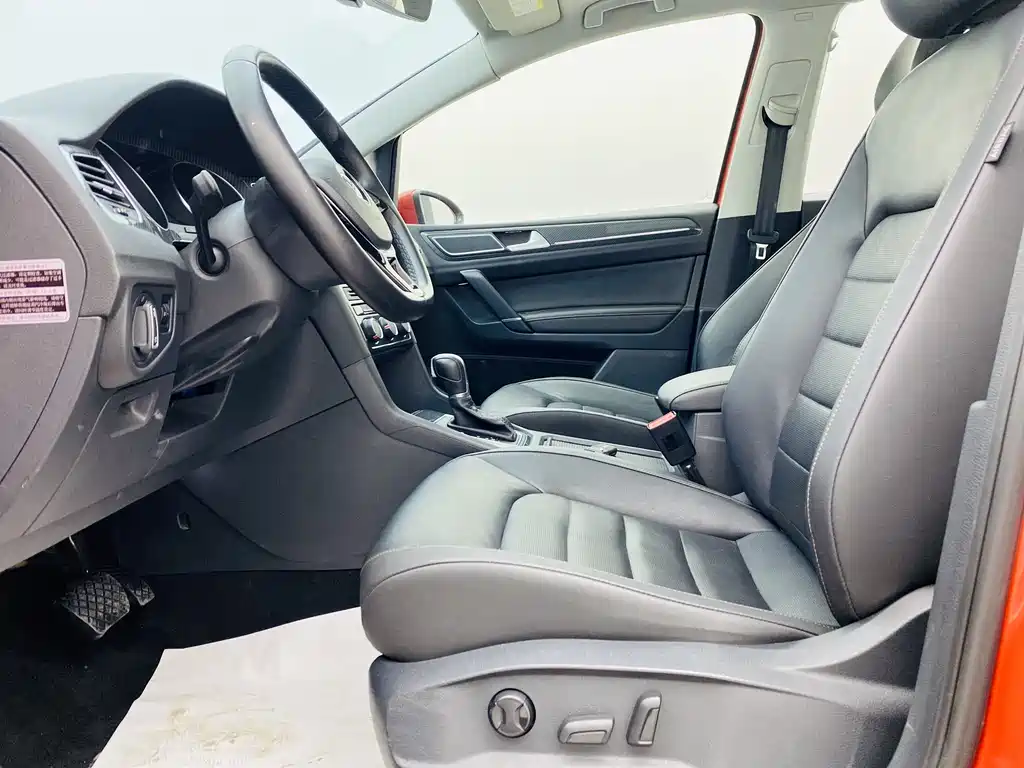Volkswagen Golf Sportsvan 2017 — фото 13
