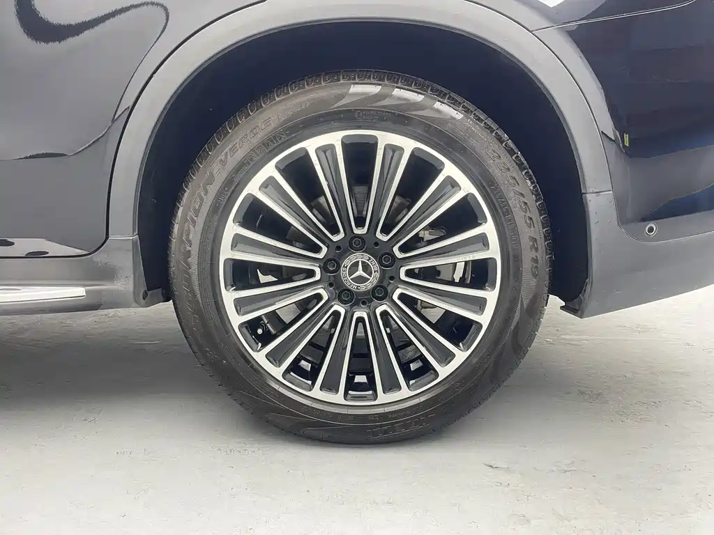 Mercedes-Benz GLC 2017 — фото 13
