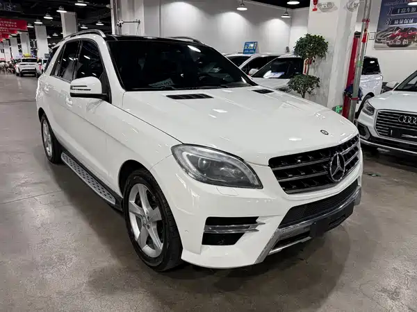 Mercedes-Benz M-Class 2015