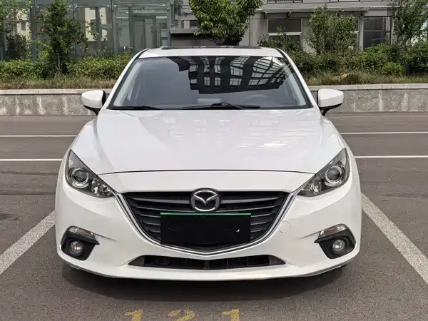 Mazda 3 Axela 2014