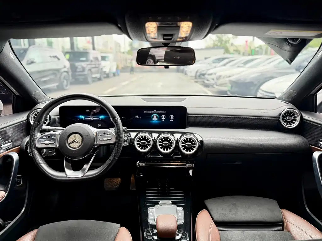 Mercedes-Benz A-Class 2022 — фото 20