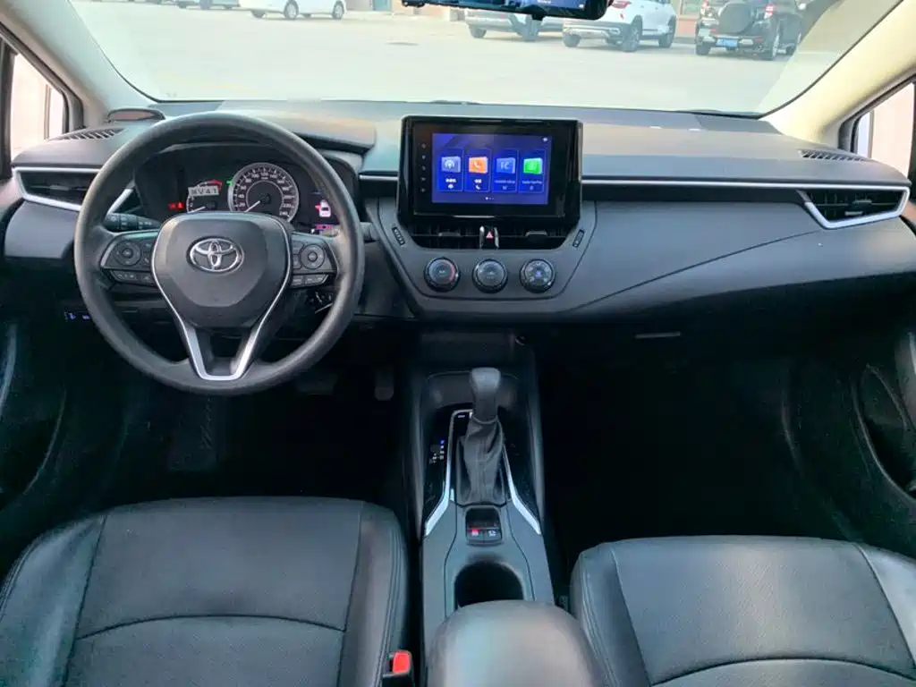 Toyota Corolla 2022 — фото 10