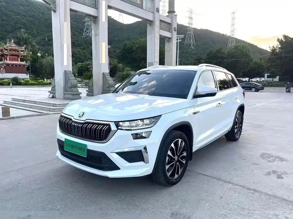 Skoda Kodiaq 2023 — фото 1