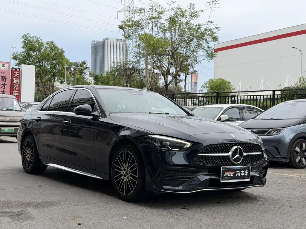 Mercedes-Benz C-Class 2022