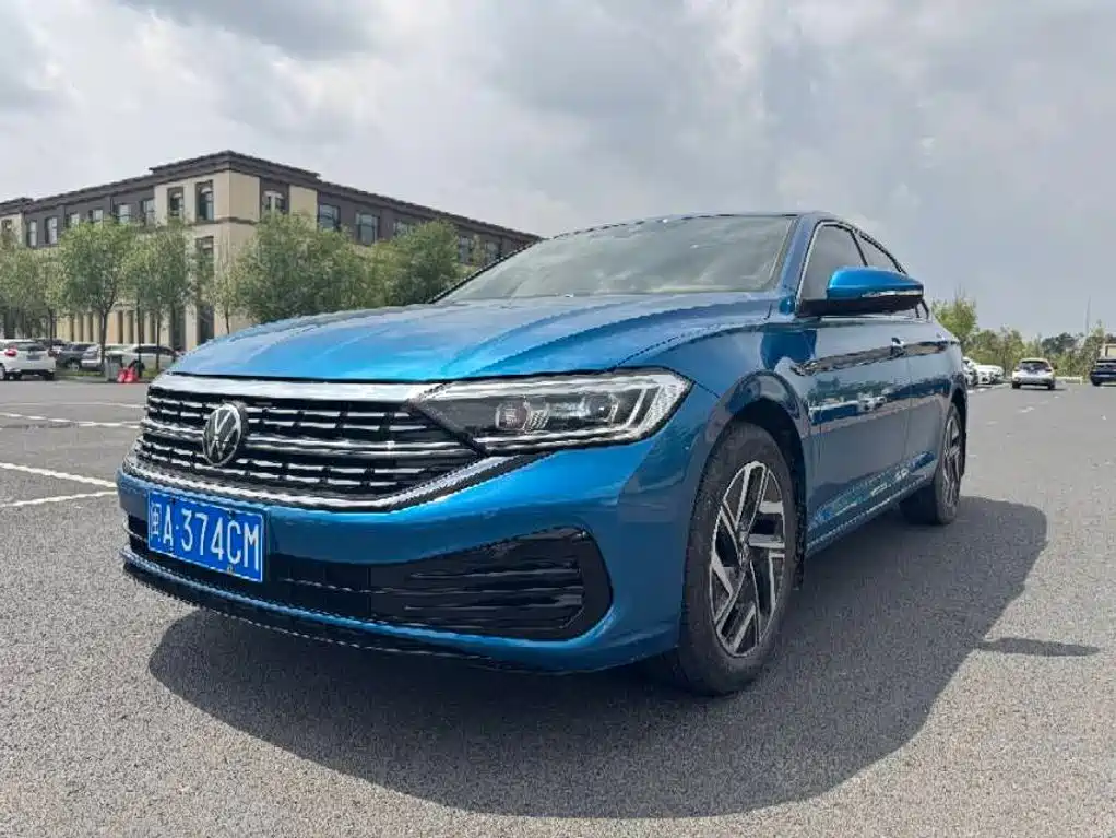 Volkswagen Sagitar 2022