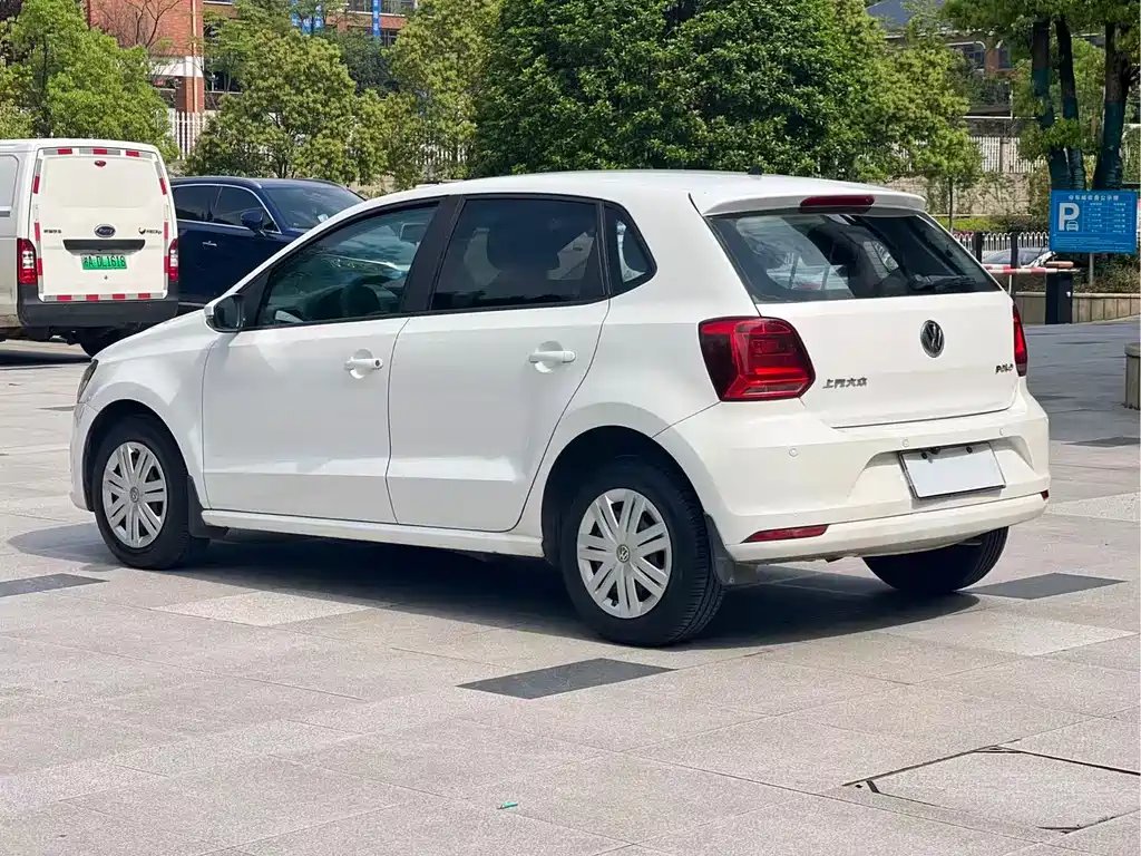 Volkswagen Polo 2017 — фото 6