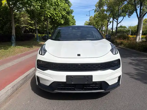 Lynk & Co 05 2020